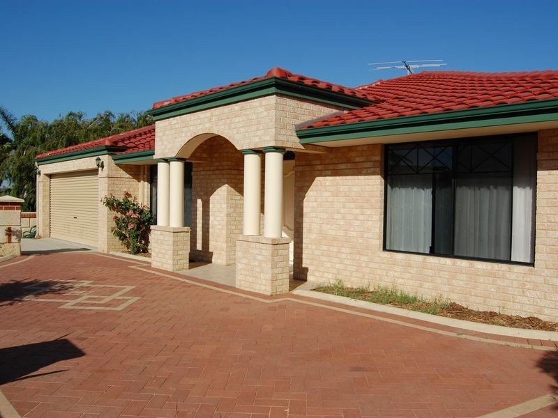 8 Galsworthy Place, Spearwood WA 6163