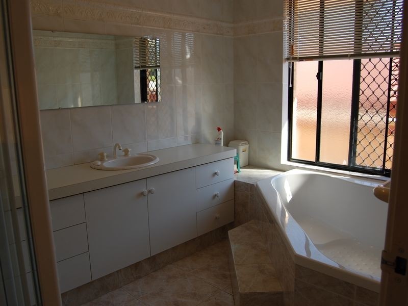 8 Galsworthy Place, Spearwood WA 6163