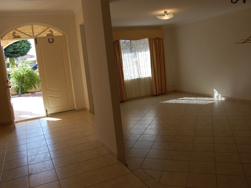 8 Galsworthy Place, Spearwood WA 6163