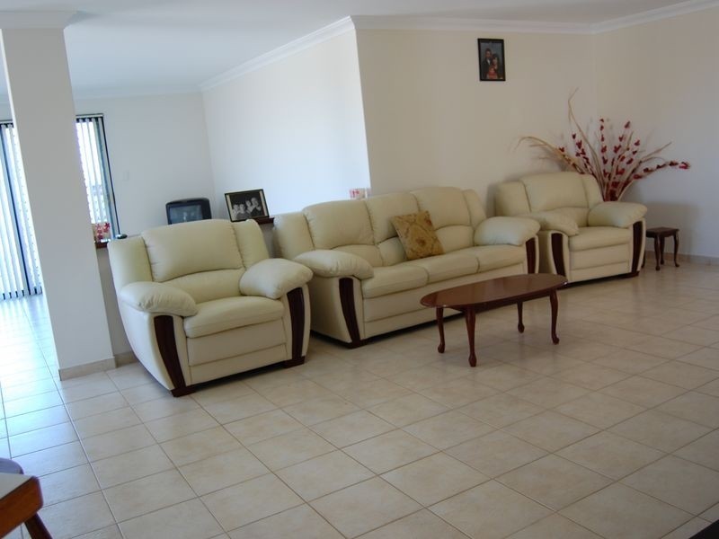 8 Galsworthy Place, Spearwood WA 6163