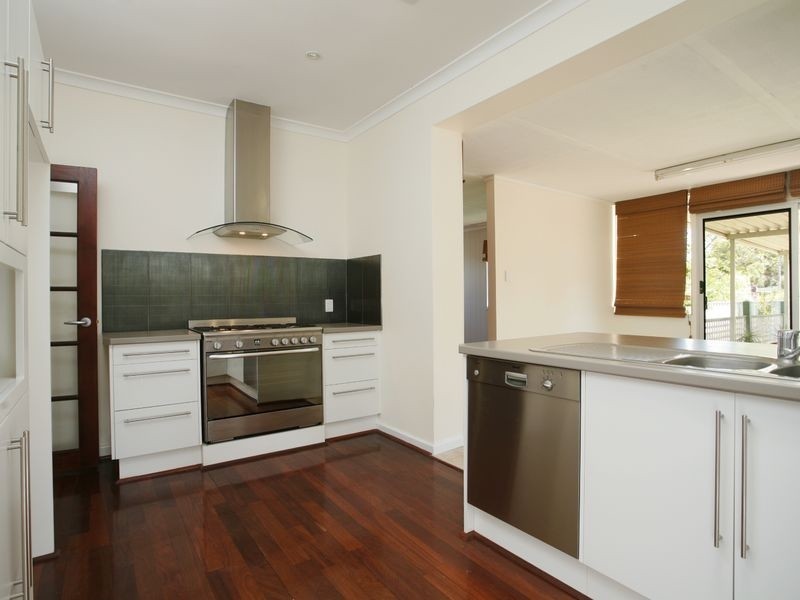 4 Ebert Street, Coolbellup WA 6163