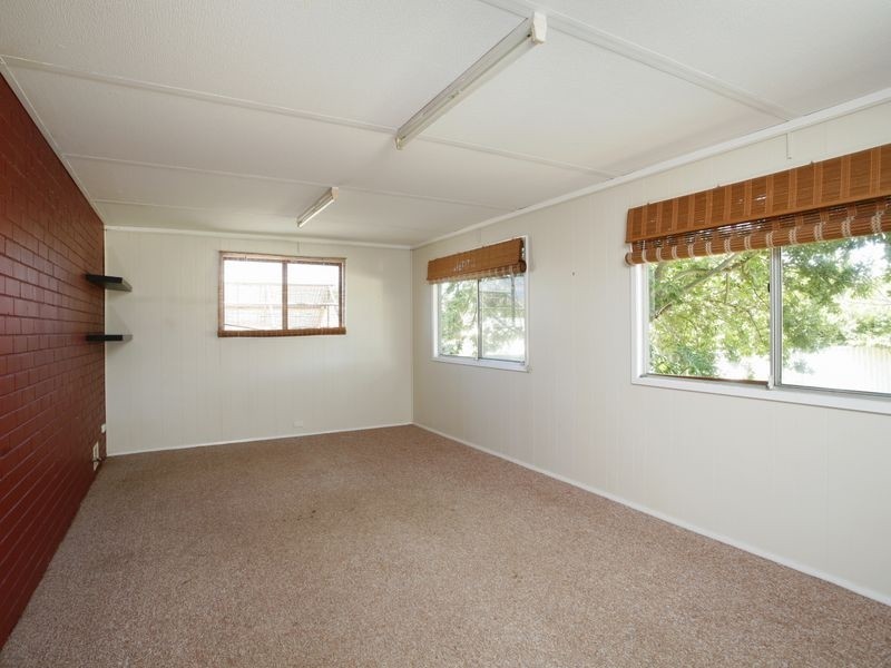 4 Ebert Street, Coolbellup WA 6163
