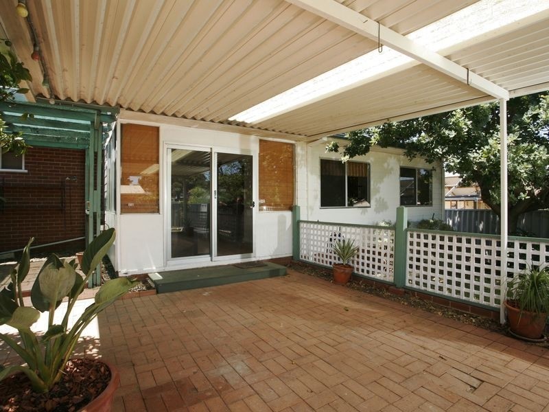 4 Ebert Street, Coolbellup WA 6163
