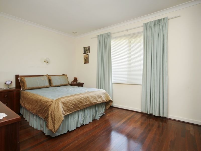 56 Waverley Road, Coolbellup WA 6163