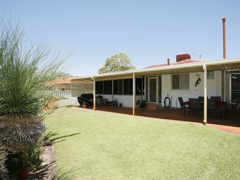 56 Waverley Road, Coolbellup WA 6163
