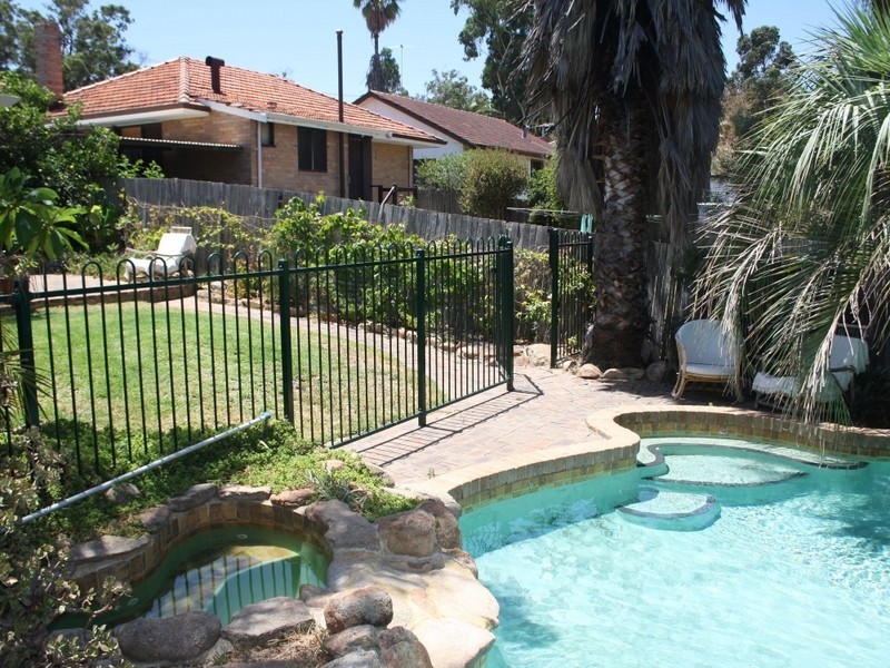 7 Antonio Street, Coolbellup WA 6163