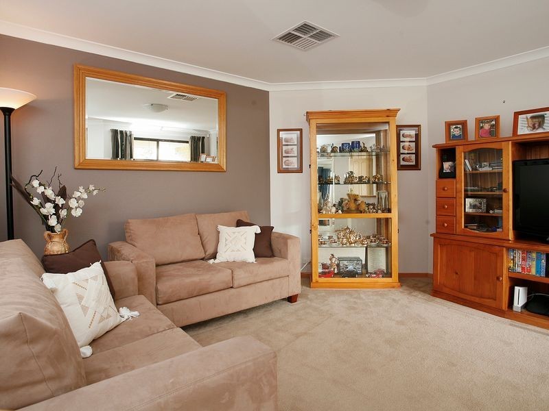 121 Cordelia Avenue, Coolbellup WA 6163