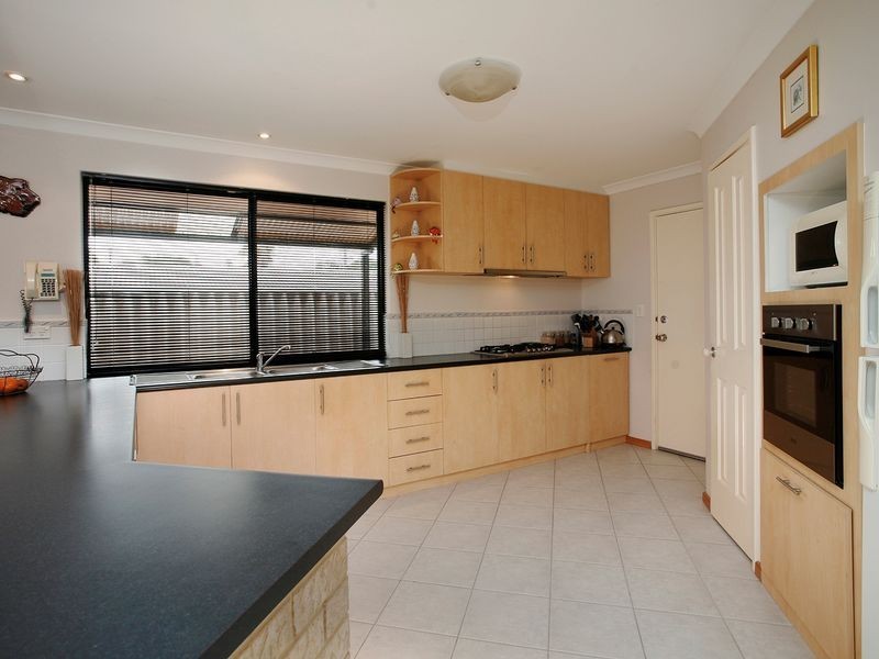 121 Cordelia Avenue, Coolbellup WA 6163