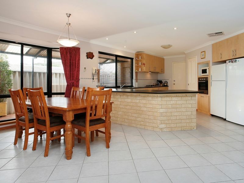 121 Cordelia Avenue, Coolbellup WA 6163