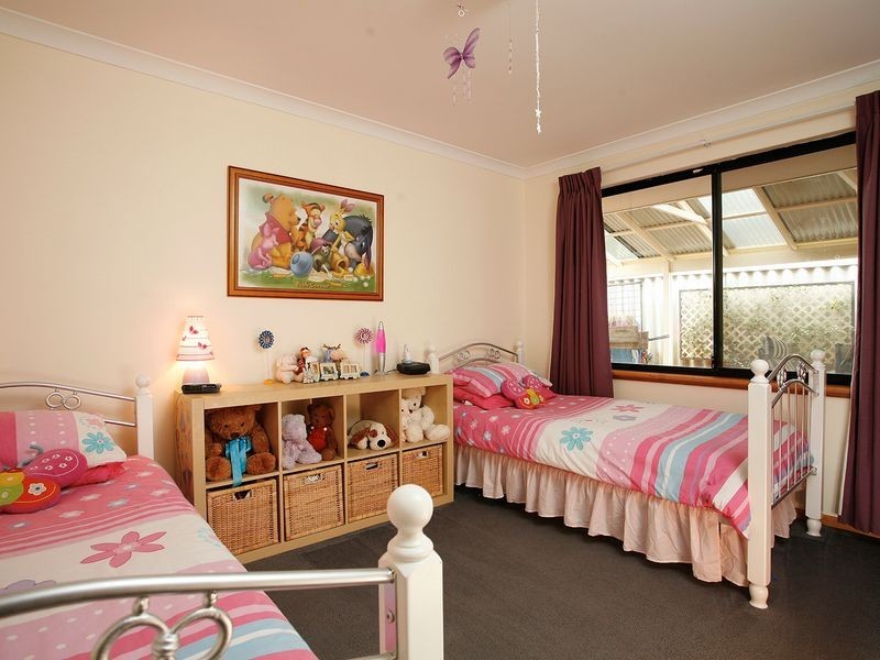 121 Cordelia Avenue, Coolbellup WA 6163