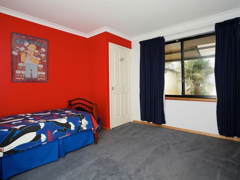 121 Cordelia Avenue, Coolbellup WA 6163