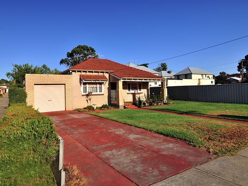 31 Point Walter Road, Bicton WA 6157