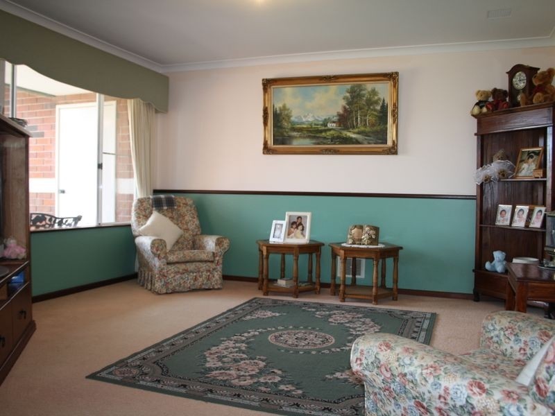 4 Jessica Court, Munster WA 6166