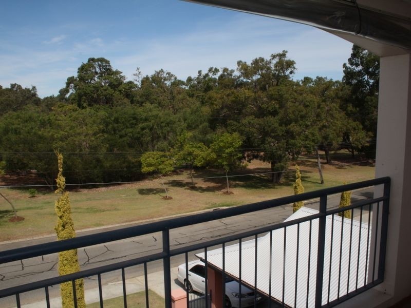 12/5 Doherty Road, Coolbellup WA 6163