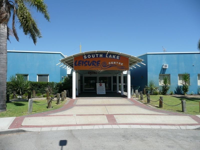 2A Dulverson Place, South Lake WA 6164