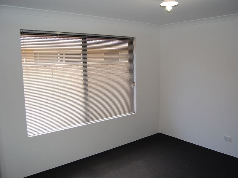 2 La Grange Way, Gosnells WA 6110