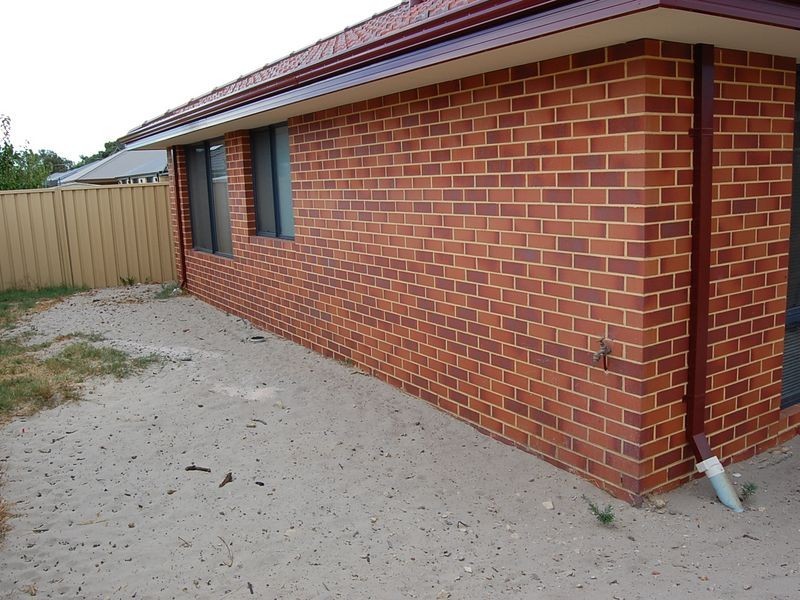 2 La Grange Way, Gosnells WA 6110