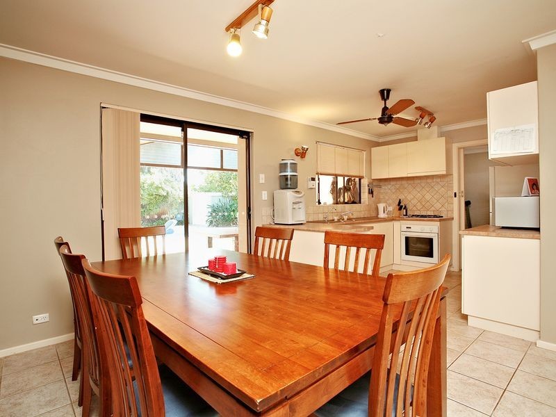 41 Hibbertia Crescent, Glenarbon QLD 4385