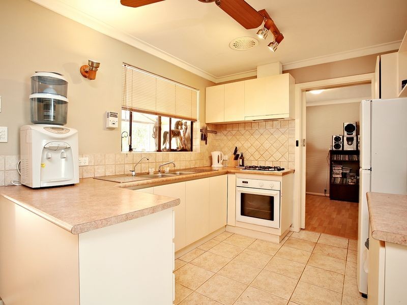 41 Hibbertia Crescent, Glenarbon QLD 4385