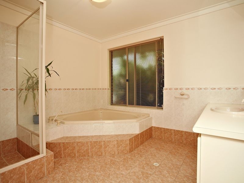 41 Hibbertia Crescent, Glenarbon QLD 4385