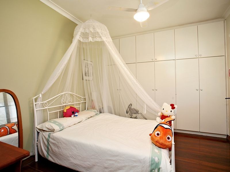 25 Ellison Street, Willagee WA 6156