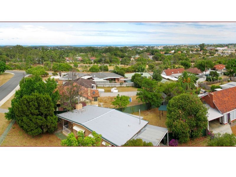 13 Brindle Street, Coolbellup WA 6163