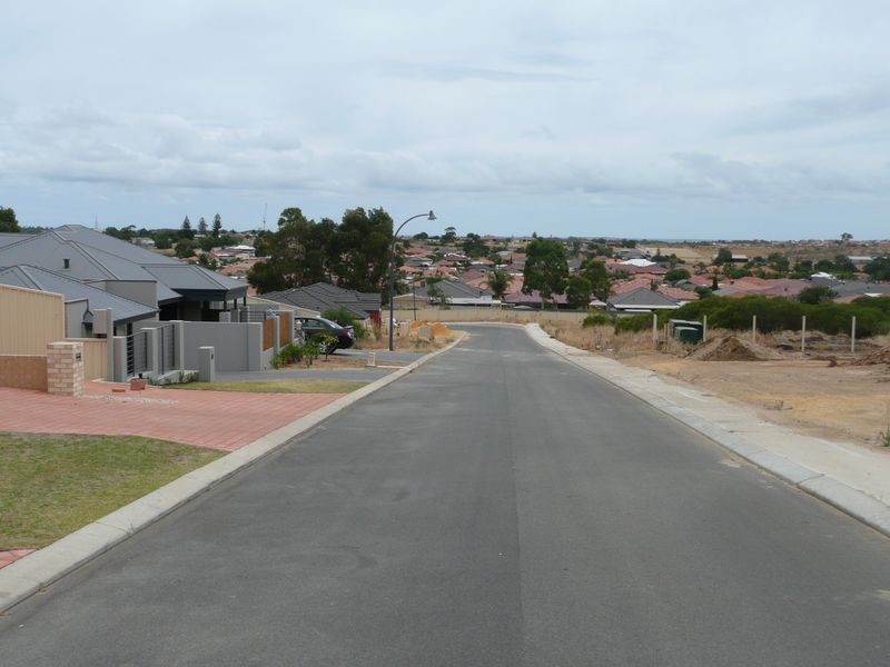 1/4 LAquila Circle, Beeliar WA 6164