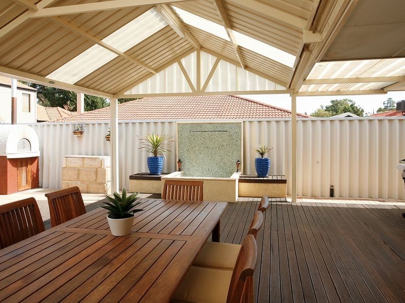 12 Ritz Court, Bibra Lake WA 6163