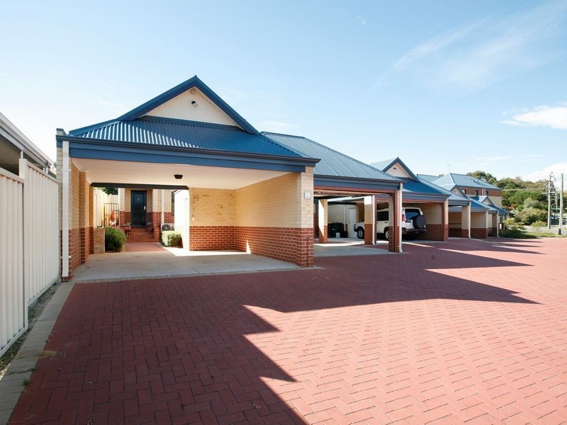 1/250 Healy Road, Hamilton Hill WA 6163
