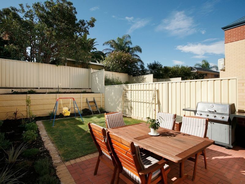 1/250 Healy Road, Hamilton Hill WA 6163