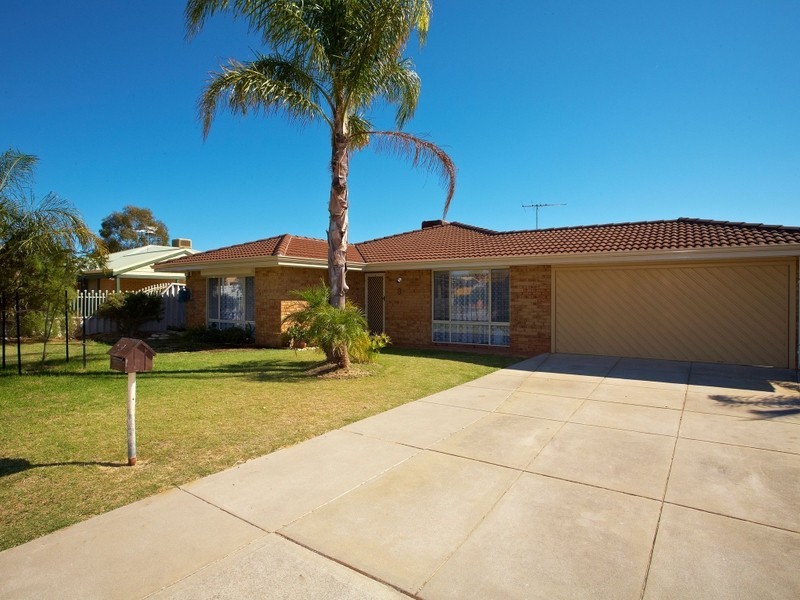 9 Tulipwood Place, South Lake WA 6164