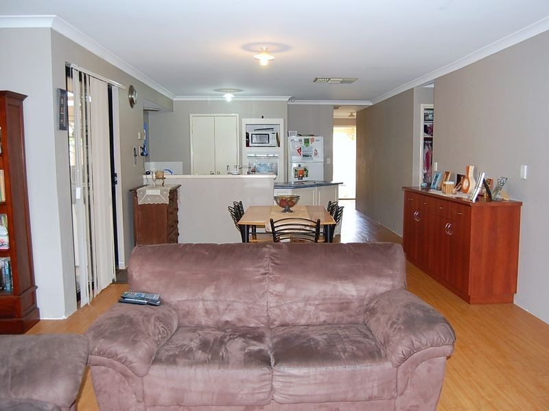 4 Palga Crescent, Beeliar WA 6164