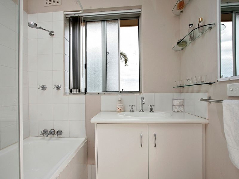 18 Watterton Place, Hamilton Hill WA 6163