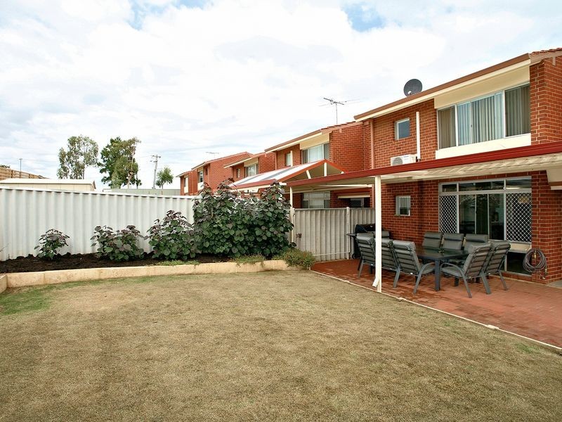 18 Watterton Place, Hamilton Hill WA 6163