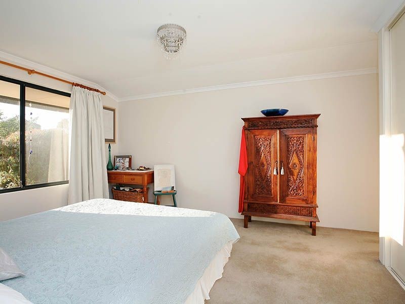 17 Paitt Street, Willagee WA 6156