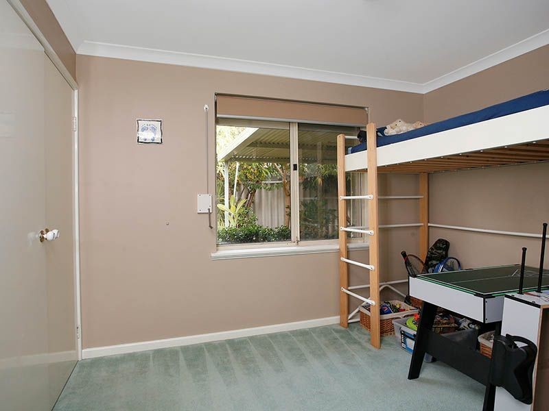 7A Rainbow Gardens, Bibra Lake WA 6163