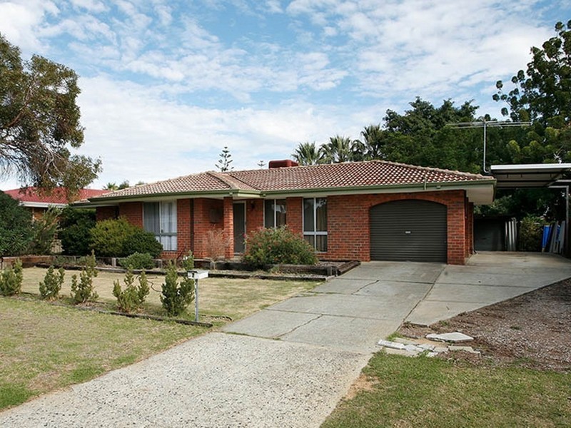 7 Longfield Road, Maddington WA 6109