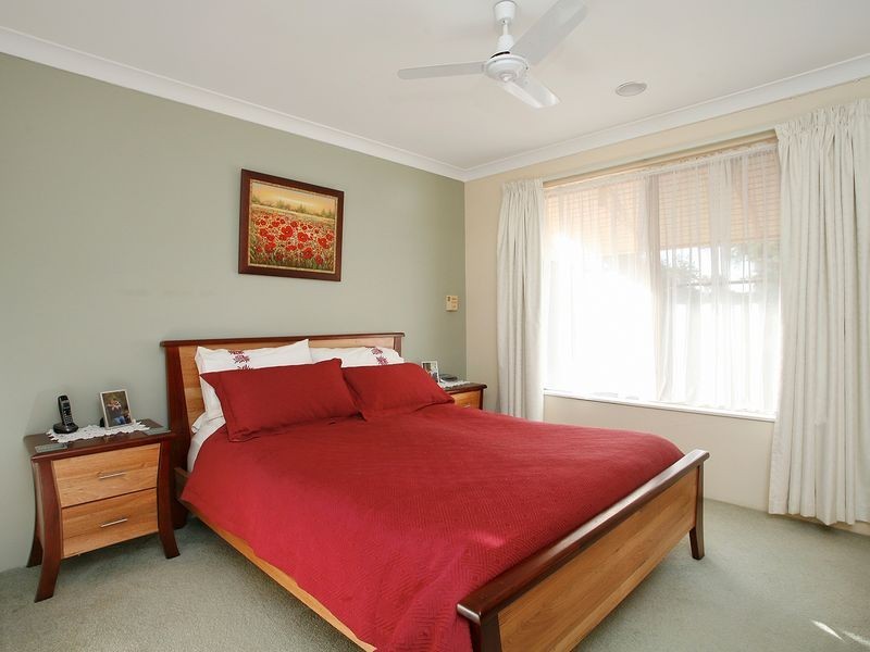 15 Burndale Road, Mount Richon WA 6112