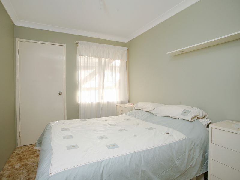 15 Burndale Road, Mount Richon WA 6112