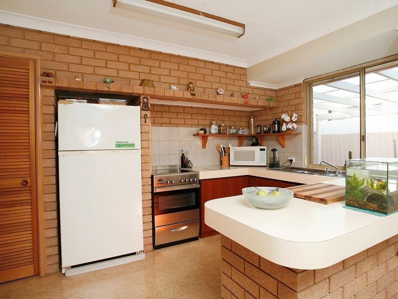 15 Burndale Road, Mount Richon WA 6112