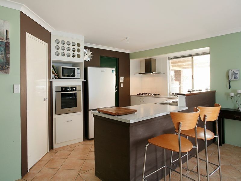 37 Marshwood Retreat, Bibra Lake WA 6163