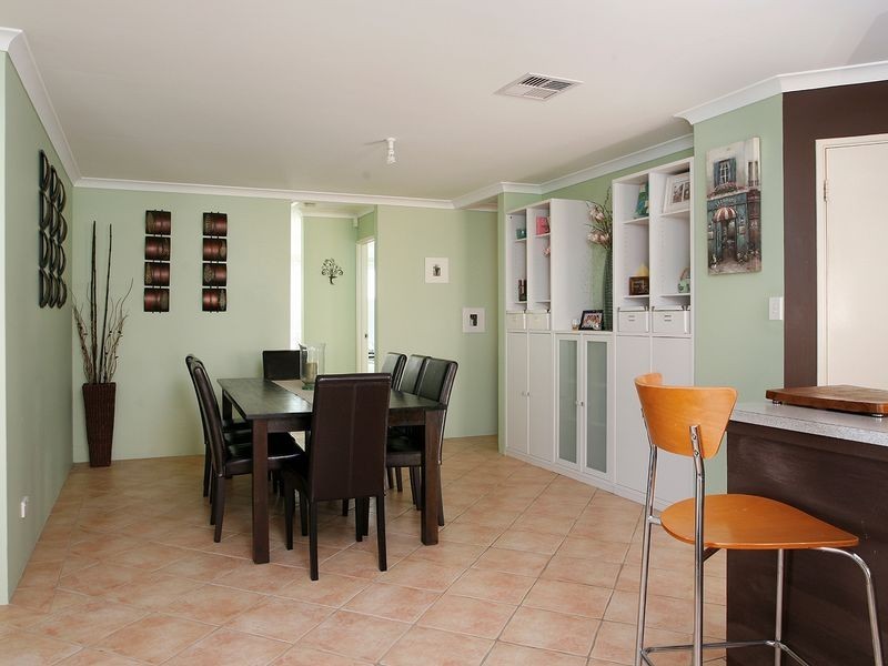 37 Marshwood Retreat, Bibra Lake WA 6163