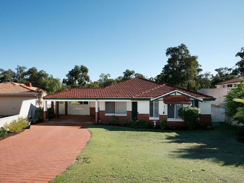 37 Marshwood Retreat, Bibra Lake WA 6163