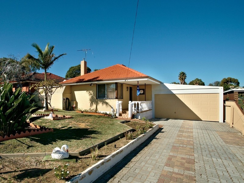 159 Winterfold Road, Coolbellup WA 6163