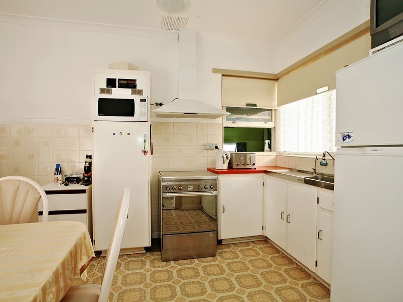159 Winterfold Road, Coolbellup WA 6163