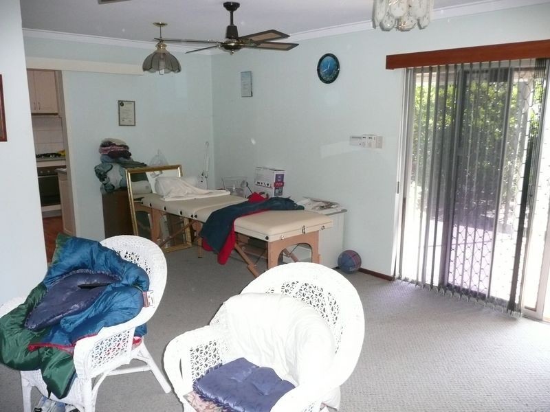 5 Avonlee Road, Armadale WA 6112