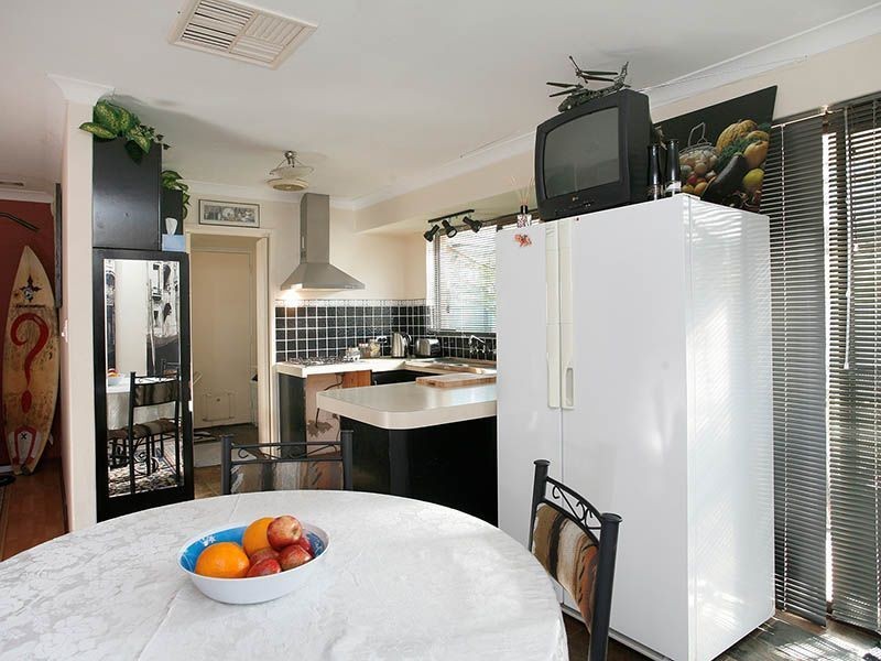 9 Potter Court, Spearwood WA 6163
