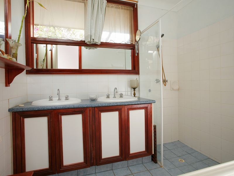 1 Prowse Street, Beaconsfield WA 6162
