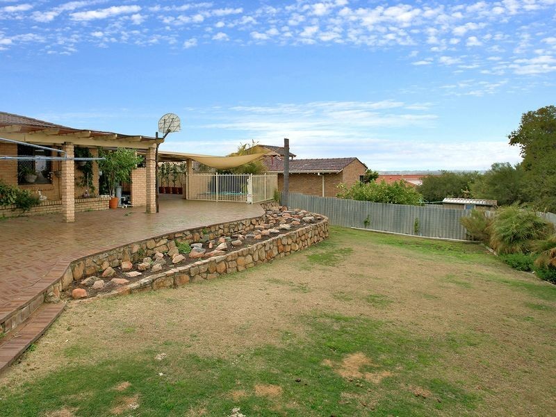 21 Bayliss Road, Kardinya WA 6163