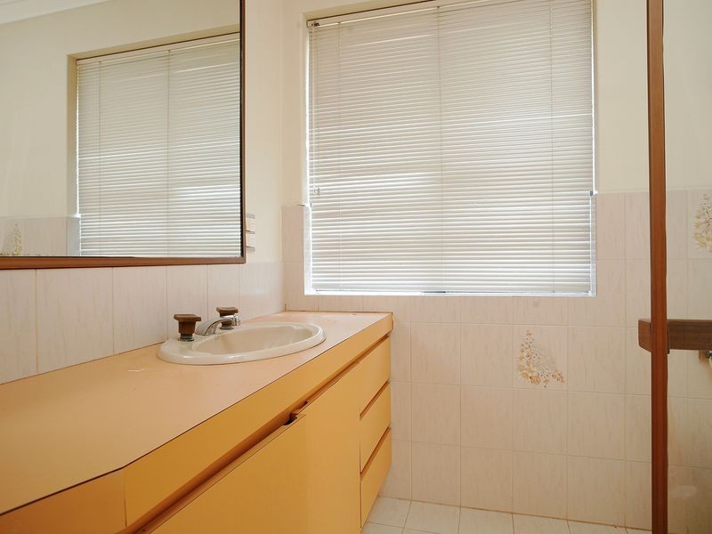 35 Petterson Ave, Kardinya WA 6163